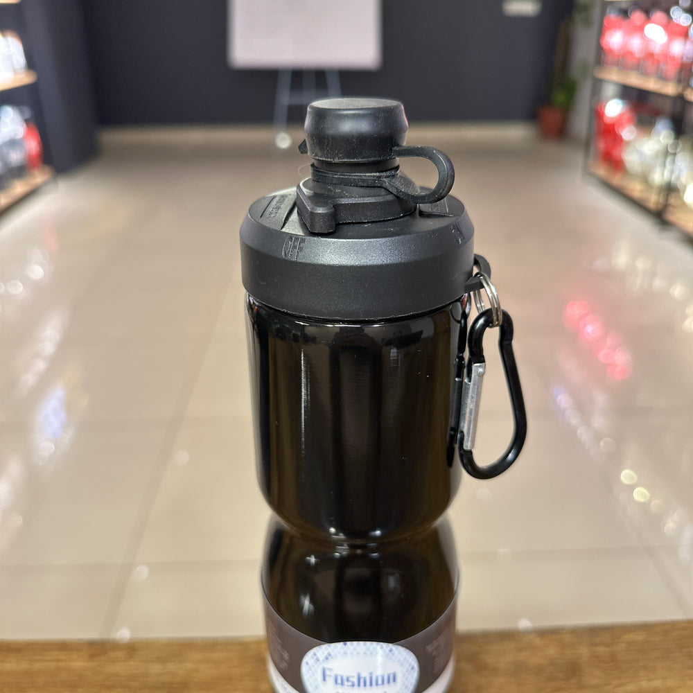 680ML Water Bottle with Clip and Lock